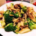 【Harvest】's cooksnap of when they made 牛肉とブロッコリーとじゃがいもの甘辛炒め.