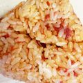 たいにゃん☆'s cooksnap of when they made 簡単！コンビーフのバター醤油おにぎり.