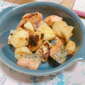 ロコモコバイク's cooksnap of when they made 鮭とポテトのコンソメ炒め.