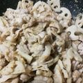 はらぺこごはん's cooksnap of when they made 豚肉とレンコンのごま味噌炒め.