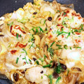 チロコロルン's cooksnap of when they made ✿旨みギュッ♬塩麹鶏のすき焼き風卵とじ✿.