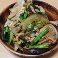 夜盗エメラルド's cooksnap of when they made 豚肉とニラしめじ椎茸の炒めもの♡美味.