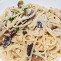 yknobi's cooksnap of when they made 3種のきのことベーコンのクリームパスタ.