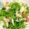 りくまま513's cooksnap of when they made 簡単♬豆苗と蒸し鶏の梅カツオ和え.