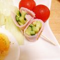 hitomi♪＊'s cooksnap of when they made お弁当のすき間にハムきゅうり.