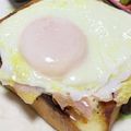 ゆけり３兄弟's cooksnap of when they made 天空の城ラピュタのパズー特製目玉焼きパン.
