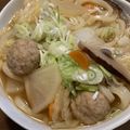 クック茶々茶's cooksnap of when they made 野菜と肉団子の煮込みうどん.