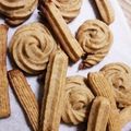 ぺたんこクマ's cooksnap of when they made きなこの絞り出しクッキー.