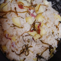 juri0626's cooksnap of when they made さつまいもと塩昆布の炊き込みご飯.