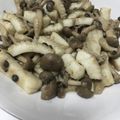 みー３２'s cooksnap of when they made イカときのこのアンチョビガーリック炒め.