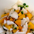 nyagomaru's cooksnap of when they made 箸休めに♪柿とかぶの紅白なます.
