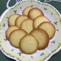 ホッコリタイム's cooksnap of when they made 卵白消費！簡単甘いラングドシャ.