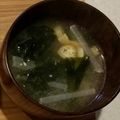 min☆___'s cooksnap of when they made 基本の味噌汁。大根、わかめ、油揚げ。.
