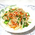 tennisnoah's cooksnap of when they made 簡単！節約＊もやしのペペロンチーノ風炒め.