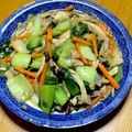 TamaZun's cooksnap of when they made サクサク鶏皮と青梗菜の炒め物.