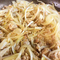 クック15FFG6☆'s cooksnap of when they made うちのごはん風？！もやしと挽肉の味噌炒め.