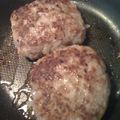 よっよ's cooksnap of when they made 基本のハンバーグ*.