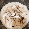 ニッチョ's cooksnap of when they made プロから伝授♪「松茸ご飯」.