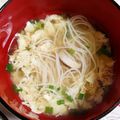 ｻﾞ・ワンピース's cooksnap of when they made ある物入れちゃって～白だしで☆お吸い物.