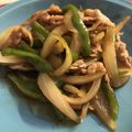 ☆みえぽんぽこりん☆'s cooksnap of when they made 豚肉とピーマンのピリ辛オイスター炒め.