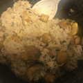 R2016's cooksnap of when they made 栗ご飯・栗の炊き込みご飯・簡単・2合.