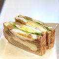 かっちゃん杉's cooksnap of when they made レンジで作った目玉焼きのサンドイッチです.