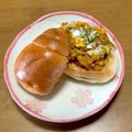 クックP8KGHH☆'s cooksnap of when they made ロールパンを器に♪パンカップdeカレー.
