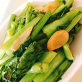 KAORULALA's cooksnap of when they made ★簡単で美味い！かぶの葉のにんにく炒め★.