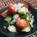料理男子部🍻's cooksnap of when they made 新玉ねぎ・きゅうり・トマトの四角いサラダ.