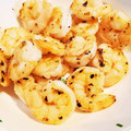 じん☆ママ's cooksnap of when they made エビとニンニクのバター炒め(簡単中華料理.