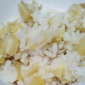 かにさんこ's cooksnap of when they made 白だしできのことさつまいもの炊き込みご飯.