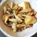 はらぺこナオ飯's cooksnap of when they made 簡単☆厚揚げとしめじのオイマヨ炒め.