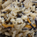 Idylle♡'s cooksnap of when they made ツナとひじきの炊き込みご飯.