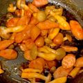 マダムキュリー's cooksnap of when they made しめじとウインナーのケチャップ炒め.