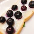 ★ぴよぴよ501★'s cooksnap of when they made ブルーベリーのヨーグルトシュガートースト.