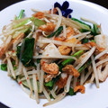 さぁこ11's cooksnap of when they made 油揚げが旨い★もやしと竹輪のピリ辛炒め.