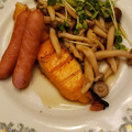 yasuna313's cooksnap of when they made 鮭としめじの生姜焼き.