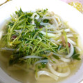 ユーロン's cooksnap of when they made 豆苗ともやしの塩うどん.