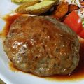Yukiまむ's cooksnap of when they made うちの定番☆しめじ入りハンバーグ.
