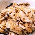よっちゃん835's cooksnap of when they made たっぷりきのこと昆布佃煮の炊き込みご飯.