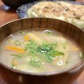 Superlittleboo's cooksnap of when they made 玉ねぎとにんじんのみそ汁.