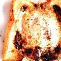 ひかる♪'s cooksnap of when they made ☼フライパンで♪目玉焼入りくり抜き食パン.