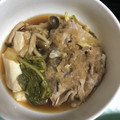L9OUN0☆'s cooksnap of when they made 【簡単鍋　鍋物】きのこのみぞれ鍋.