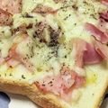 ゆけり３兄弟's cooksnap of when they made ベーコン＆チーズトースト.
