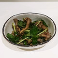 デスパレートな妻's cooksnap of when they made 包丁いらず！舞茸と三葉の和風ナムル.