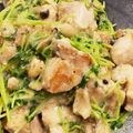 あや　ぱん's cooksnap of when they made 鶏肉とエリンギ、豆苗のニンニクマヨ炒め.