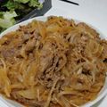 やまったくん's cooksnap of when they made 牛肉と玉ねぎの炒め物☆醤油だけ！.