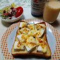 うたかた。's cooksnap of when they made 皮付きゴロゴロ焼き山芋チーズトースト♡.