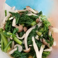 オデッタ's cooksnap of when they made 春菊としめじのゆず胡椒和え.