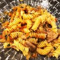 ahmomo's cooksnap of when they made 簡単☺秋刀魚のトマトソースパスタ.